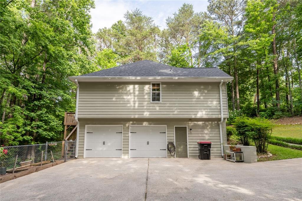 1737 Mount Berry Drive, Douglasville, Georgia image 3