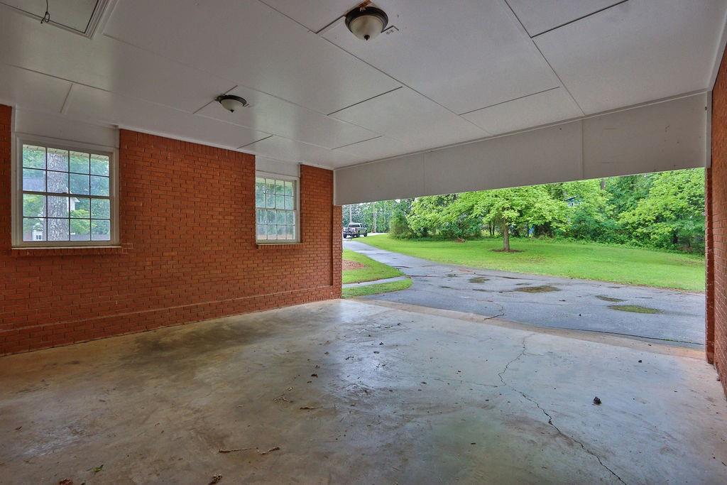 2417 Jade Drive, Lawrenceville, Georgia image 8