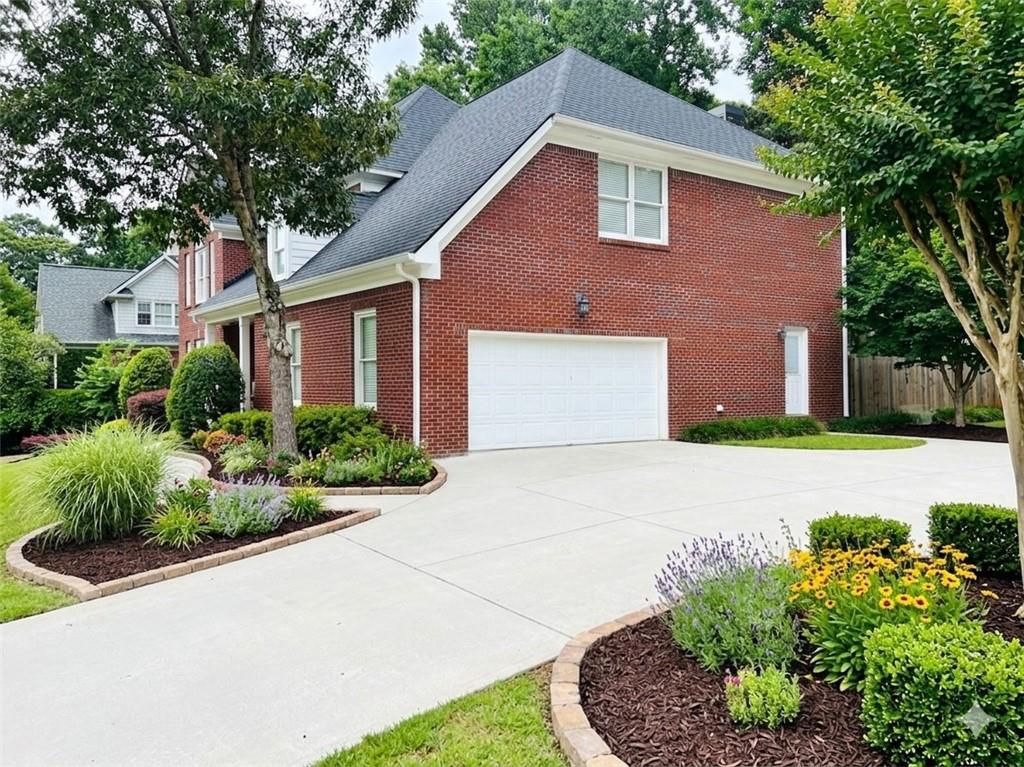 2730 Runnelwood Lane