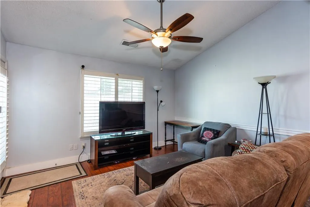 Lawrenceville, Georgia 30044, United States, 2 Bedrooms Bedrooms, ,3 BathroomsBathrooms,Residential,Active,90048