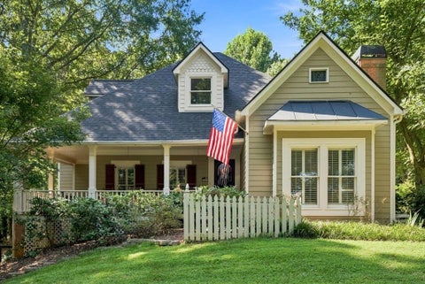 Homes For Sale - 1042 Bailey Road<br/> Woodstock, GA 30188