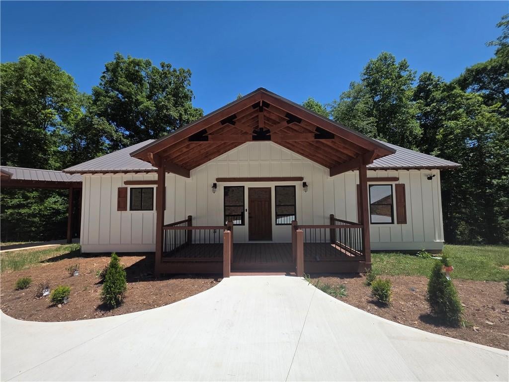 1217 Youngs Farm Road
