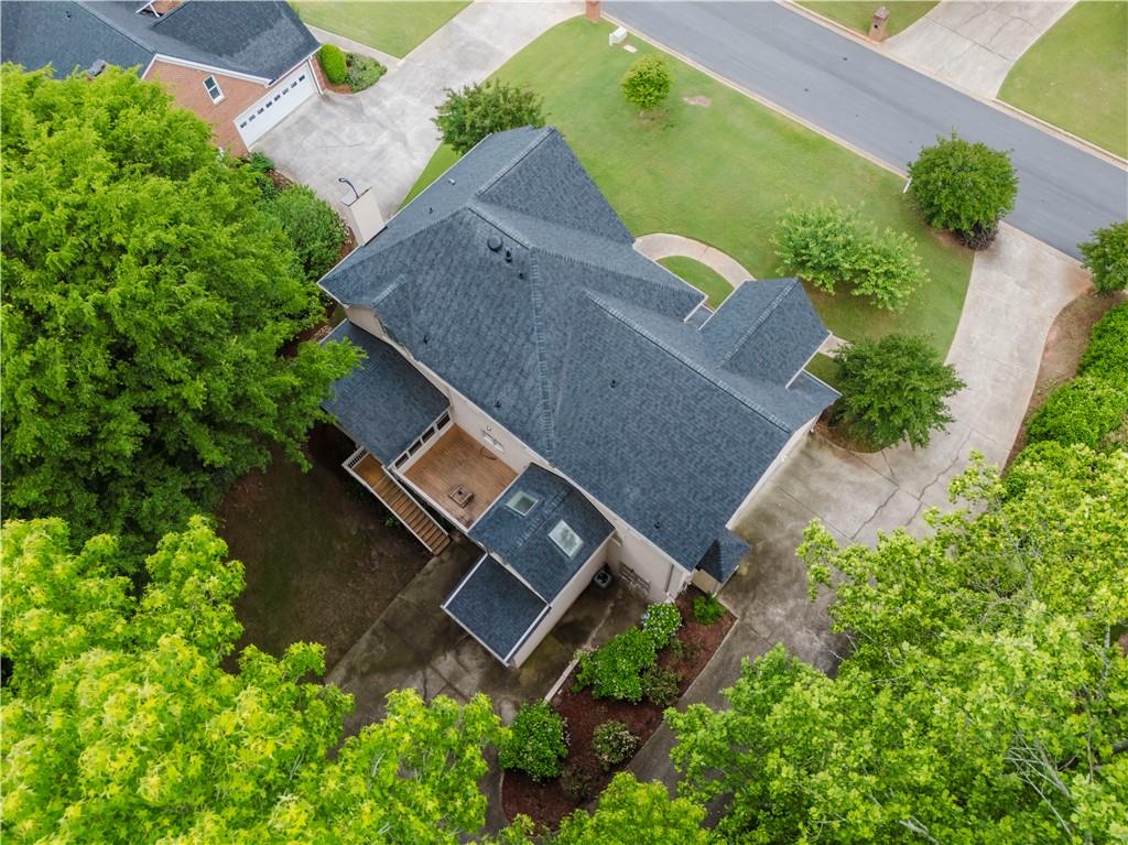 2552 Berwick Walk, Snellville, Georgia image 6