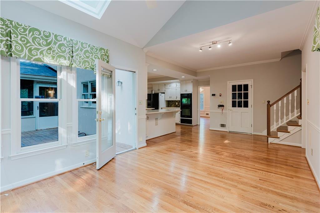 2552 Berwick Walk, Snellville, Georgia image 36