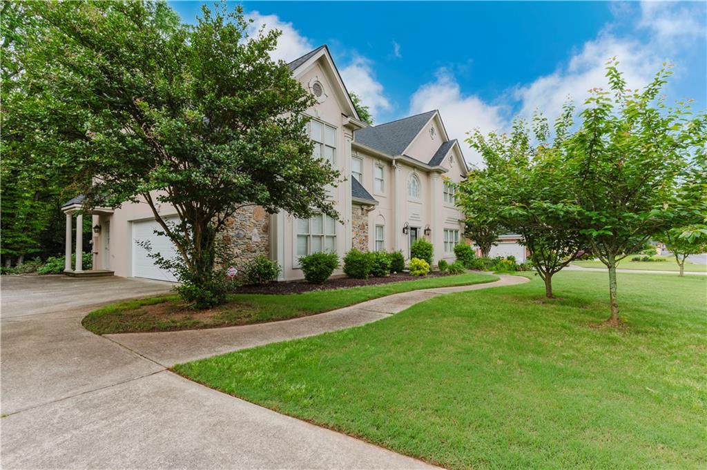 2552 Berwick Walk, Snellville, Georgia image 8