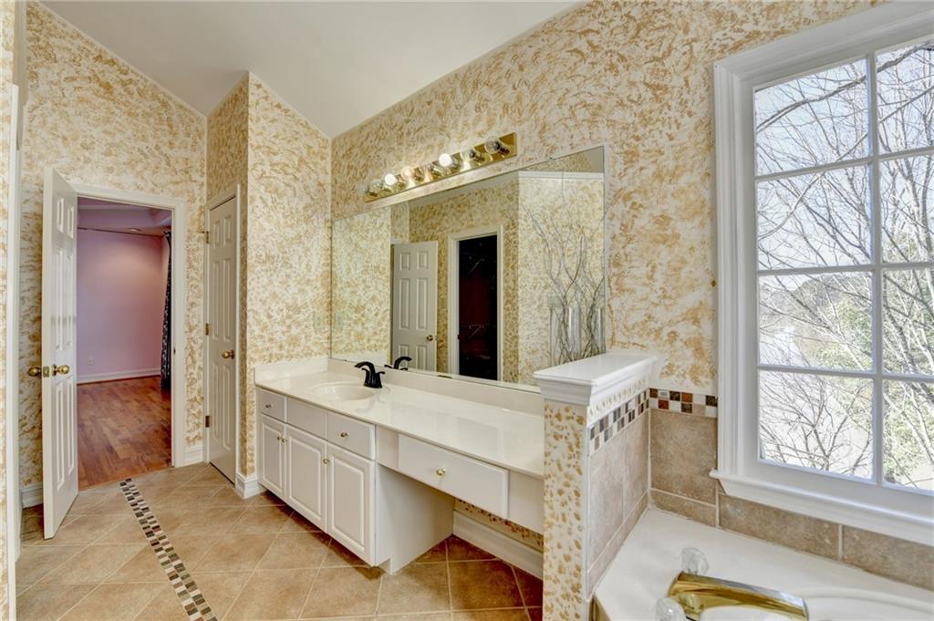 2382 Merrymount Drive, Suwanee, Georgia image 46