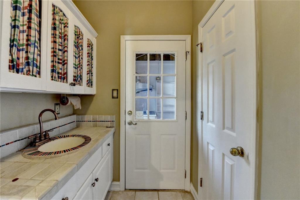 2382 Merrymount Drive, Suwanee, Georgia image 30