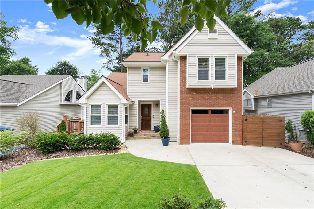 907 Bradford Lane