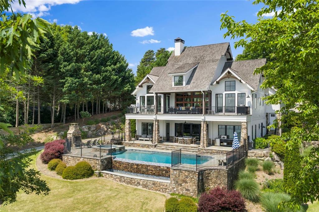 8819 Ford Lane