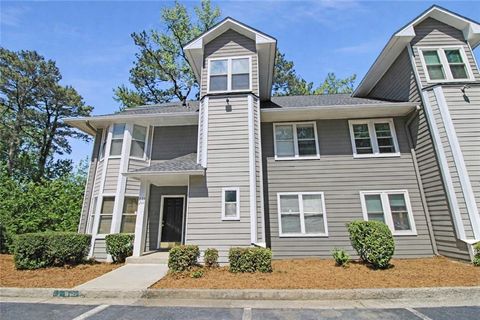 Photo of 204 Ivy Green Lane SE Ln, Marietta, GA 30067 (MLS # 7755082)