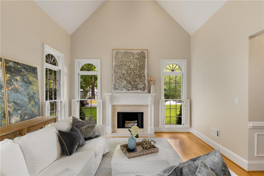 8260 Overview Court, Roswell, Georgia image 7
