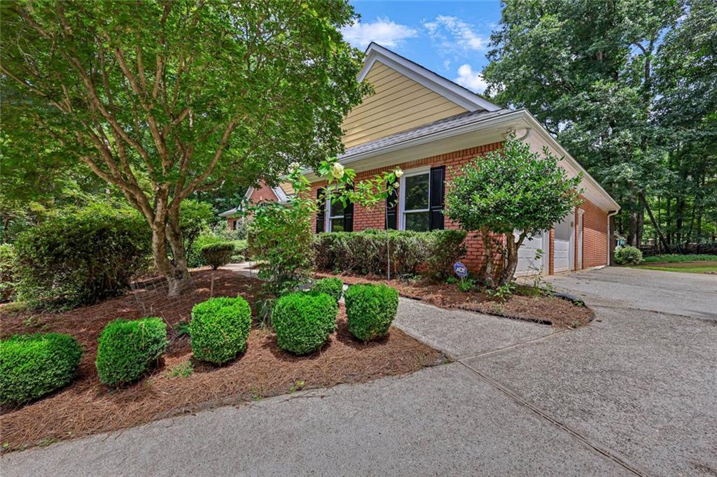 175 Pinevale Court