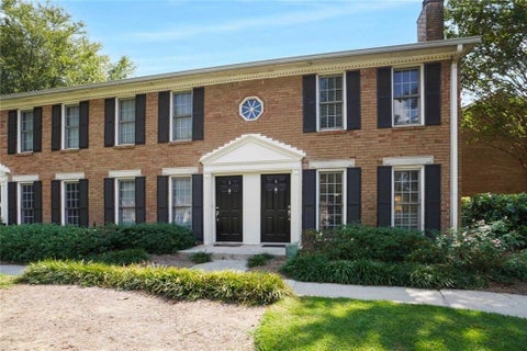Townhouse For Sale - 1101 Collier Road #D6<br/> Atlanta, GA 30318