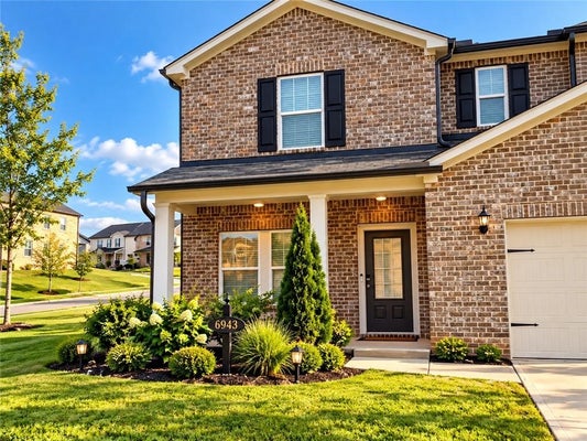 6943 NEWCASTLE CT, FAIRBURN, GA 30213 - Image f310fad4beac3f2ac7ffb92564a925f2/2007704367