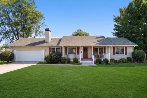 Homes For Sale - 4646 Countryside Drive<br/> Flowery Branch, GA 30542