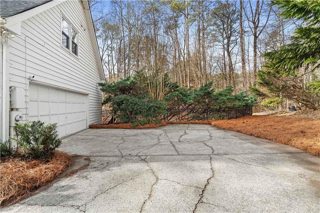 805 Freemanwood Lane