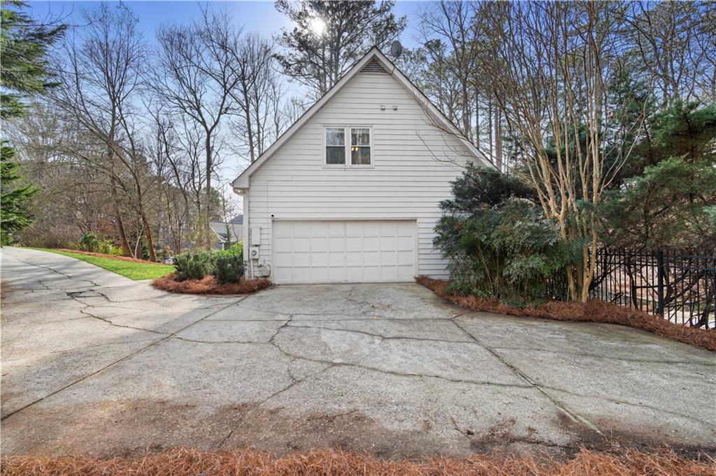 805 Freemanwood Lane