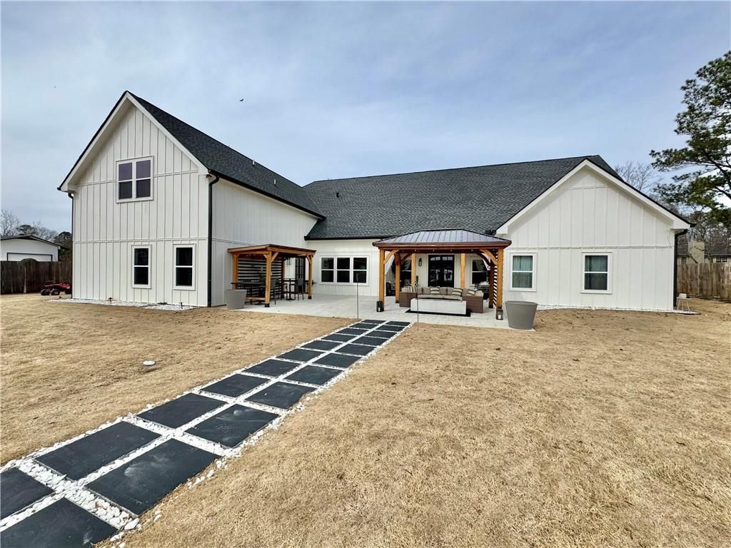 listing image 44