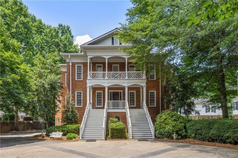 Homes For Sale - 3847 Sweet Bottom Drive<br/> Duluth, GA 30096