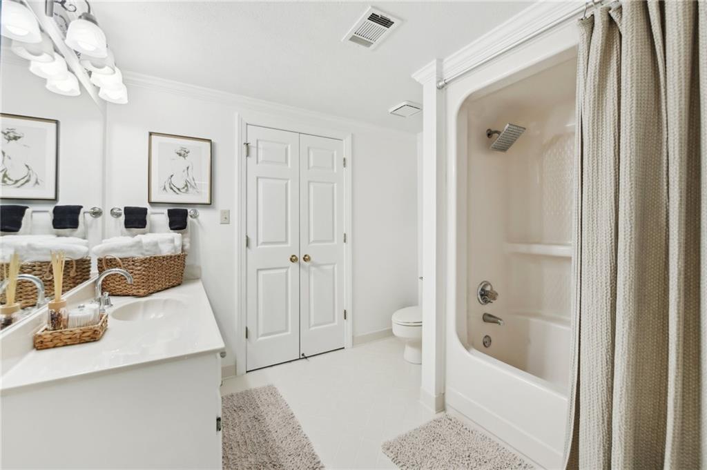 1240 Bridgewater Walk, Snellville, Georgia image 25