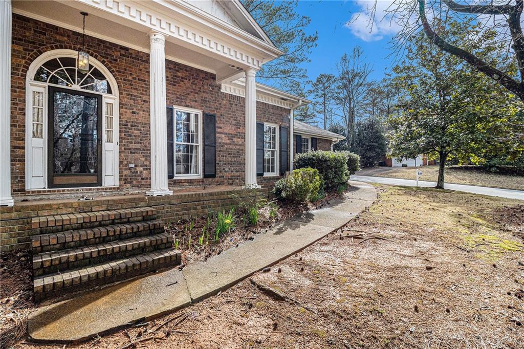 405 Putting Green Lane, Roswell, Georgia image 4