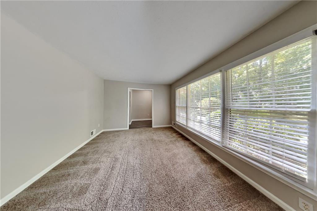 2830 Wendy Lane