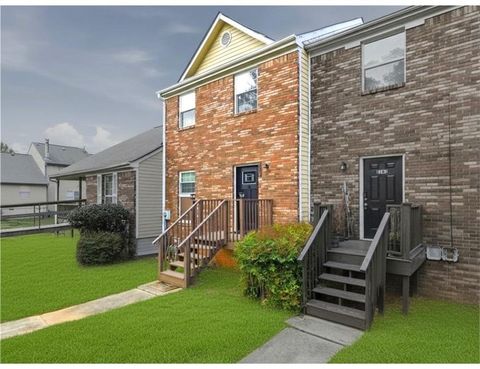 Townhouse For Sale - 6103 Cobblestone Court<br/> Douglas County, Douglasville, GA 30134