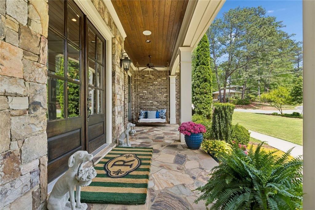 3350 Rennes Drive NE