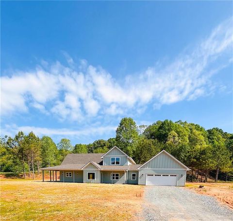 90 Cold Springs Road Ellijay GA 30540
