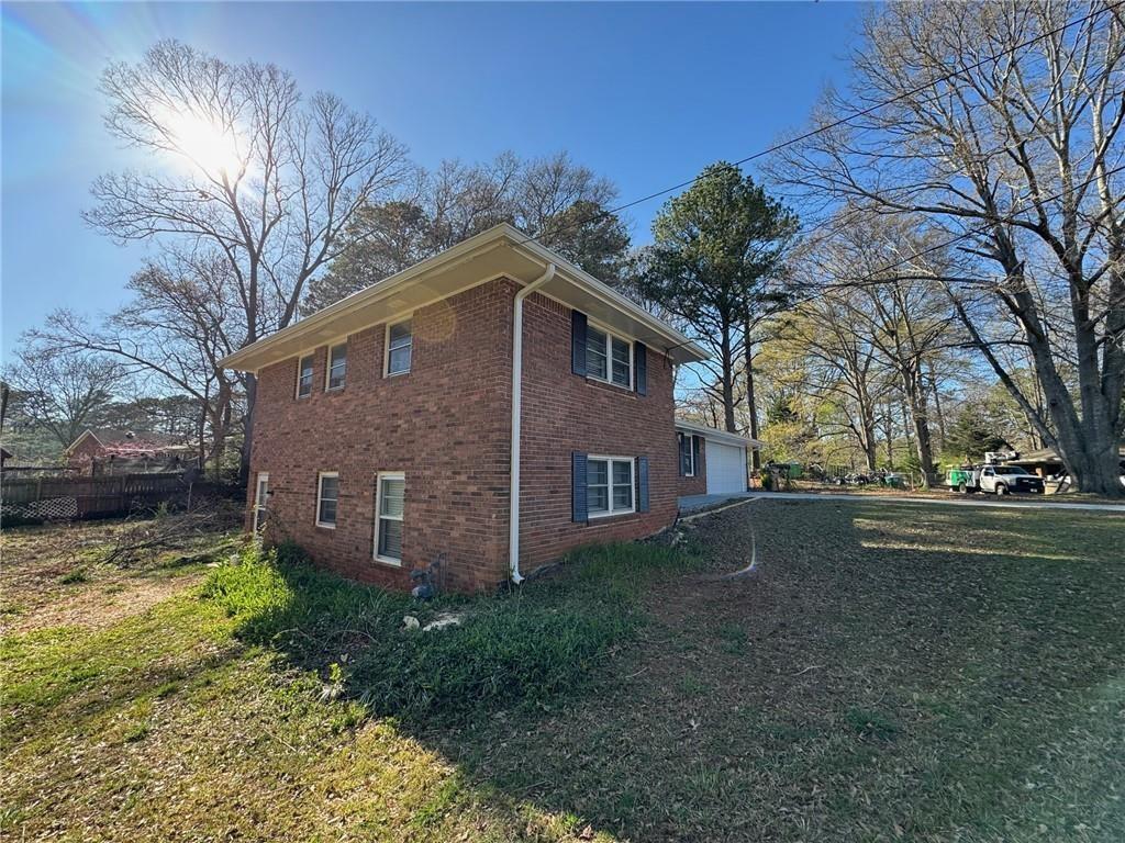 239 Andrea Circle NW