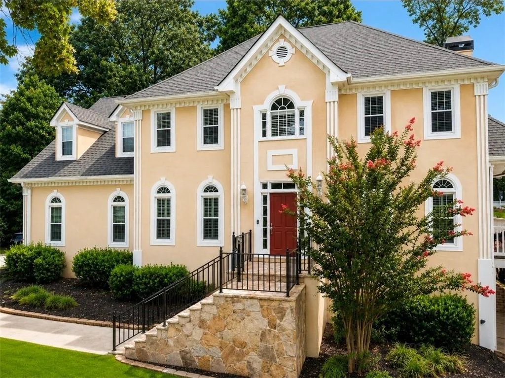 2121 Bennington Court