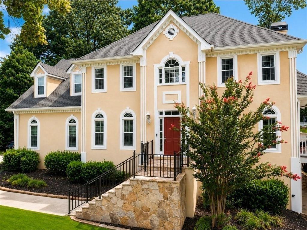 2121 Bennington Court