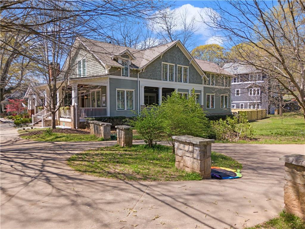 958 Austin Avenue NE