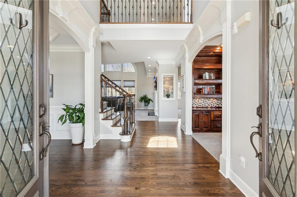 4865 Meadow Park Lane, Suwanee, Georgia image 4
