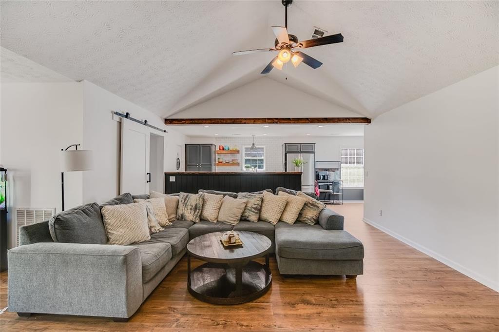 Laurel Lakes - Residential