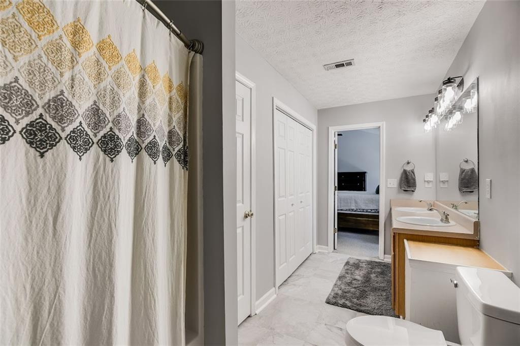 Laurel Lakes - Residential