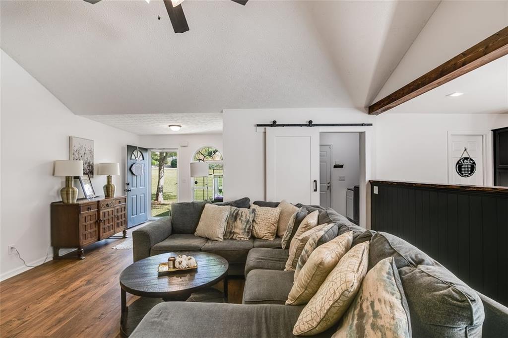 Laurel Lakes - Residential