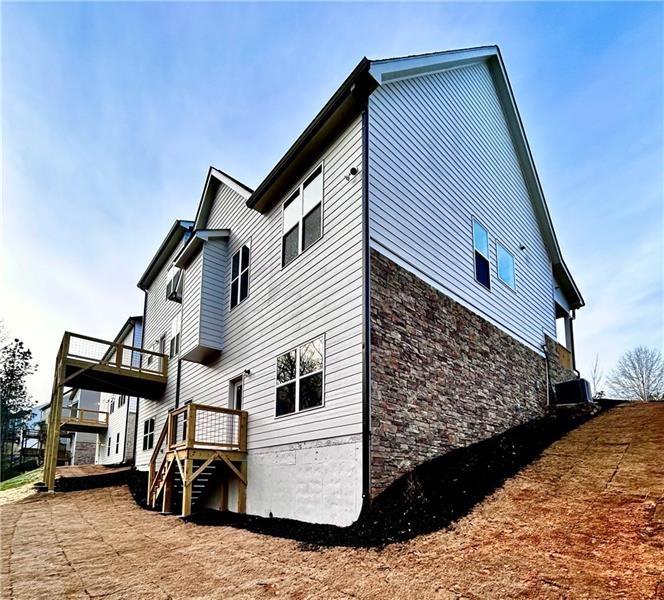 22 Lakewood Court SE