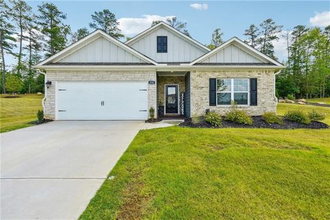 A home in Fairburn