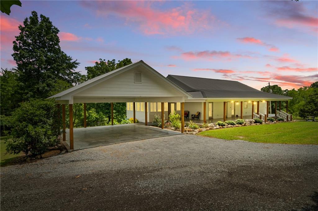 195 Connesena Road