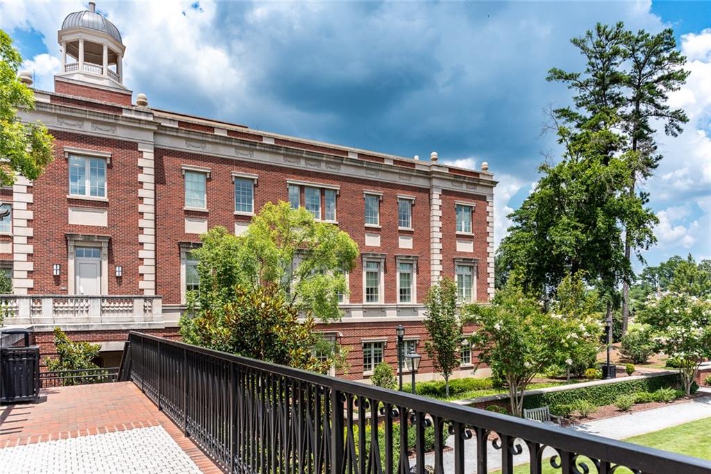 Serenade - Residential