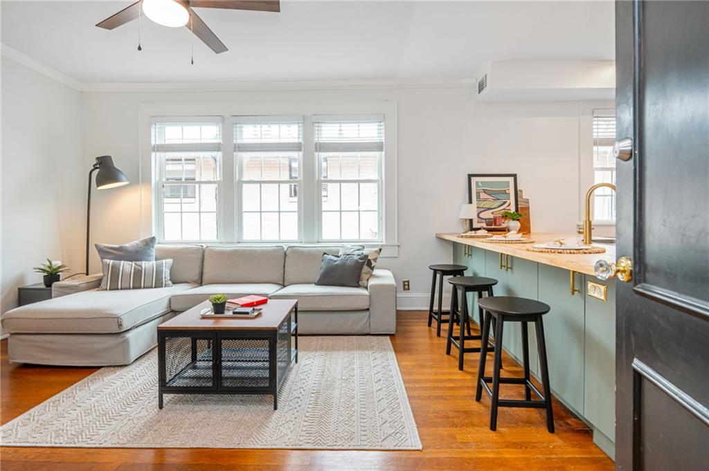 824 Greenwood Avenue NE 10