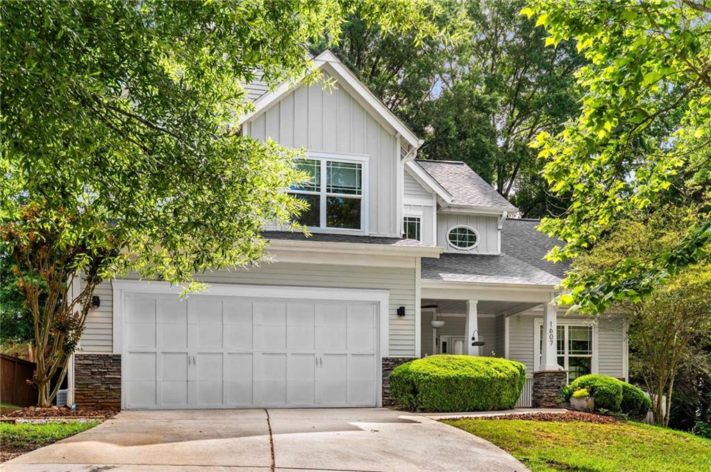 1607 Boulder Walk Drive SE