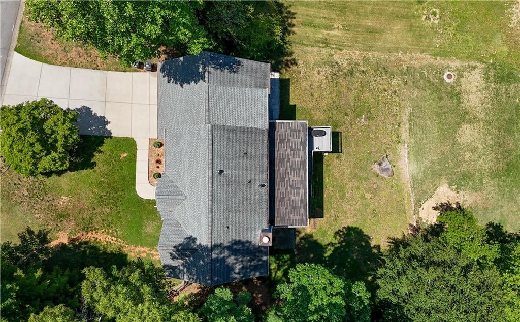 141 Shadowlake Lane SE