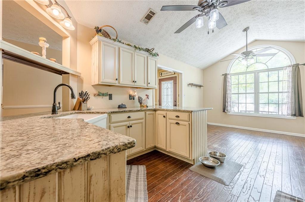 5045 Edinborough Place, Sugar Hill, Georgia image 12