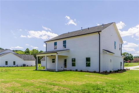 A home in Dacula