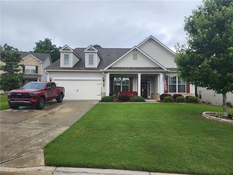 Homes For Sale - 7750 Farrow Pass Circle<br/> Cumming, GA 30040