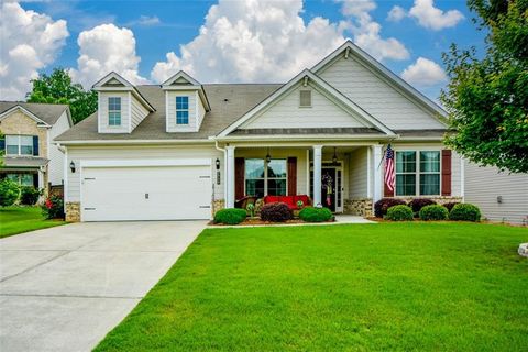 Homes For Sale - 7750 Farrow Pass Circle<br/> Cumming, GA 30028