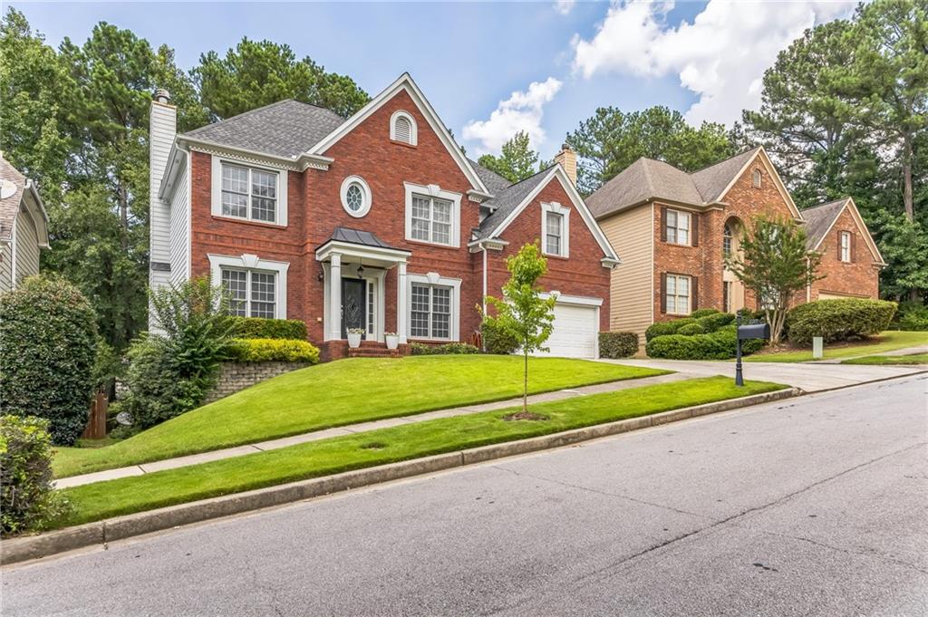4107 Suwanee Trail Way