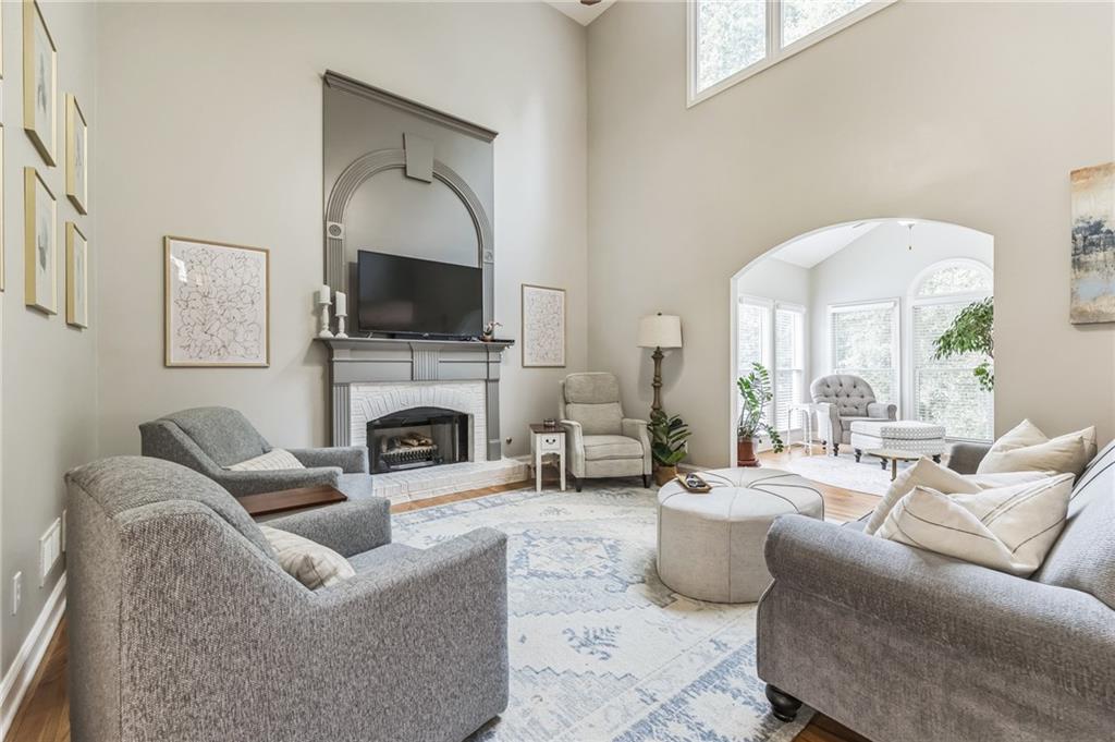 4107 Suwanee Trail Way